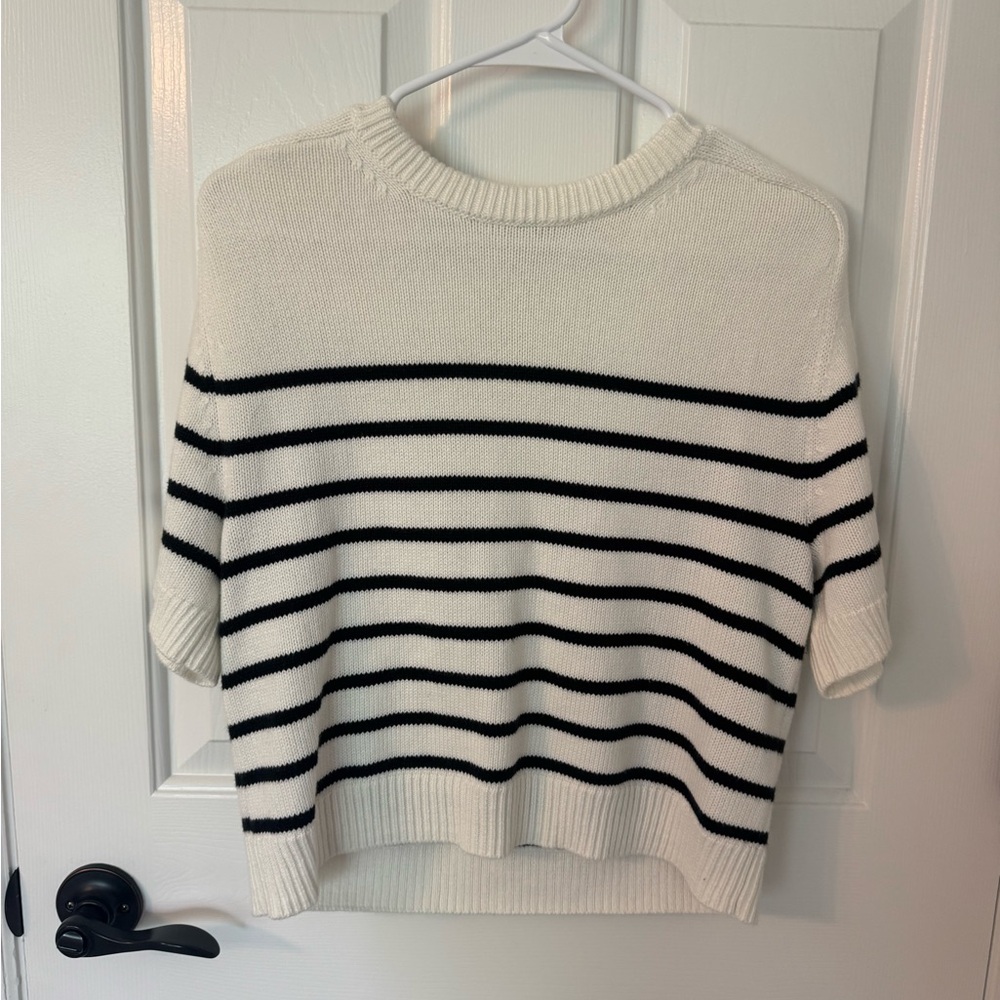 Abercrombie & Fitch Cream Sweater